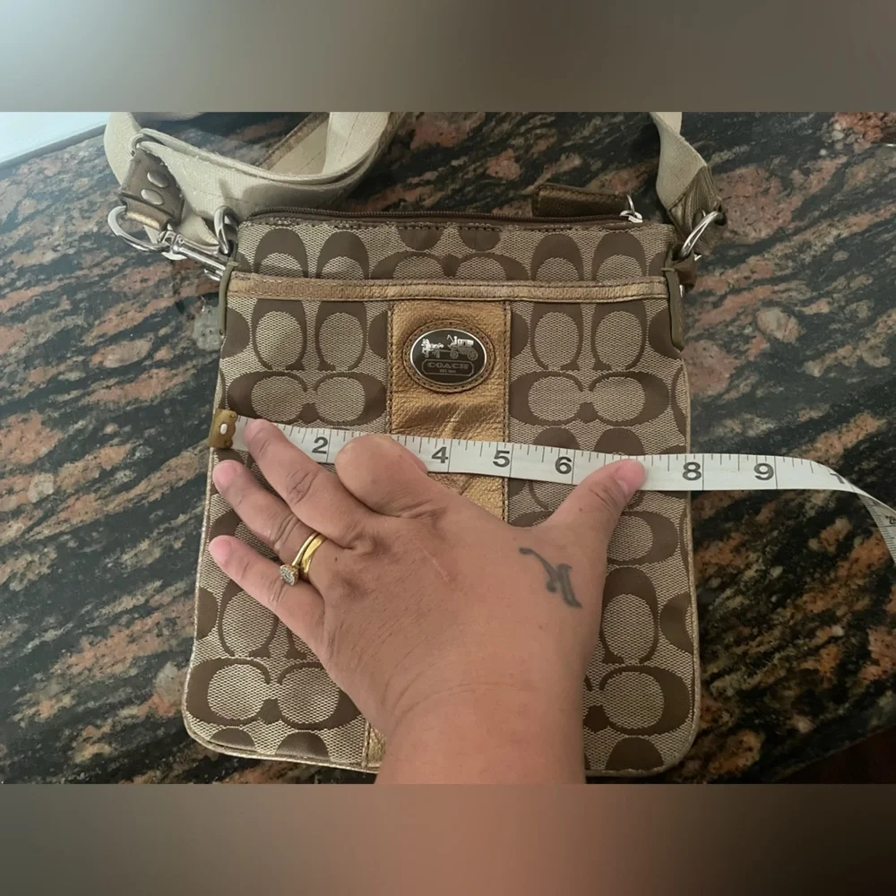 Coach messenger bag. Used. Condition 10:10 - Picture 8 of 12